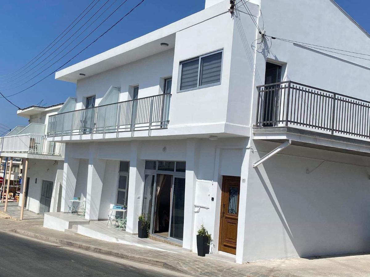 Ellenapa Apts & Studios Ayia Napa Bagian luar foto